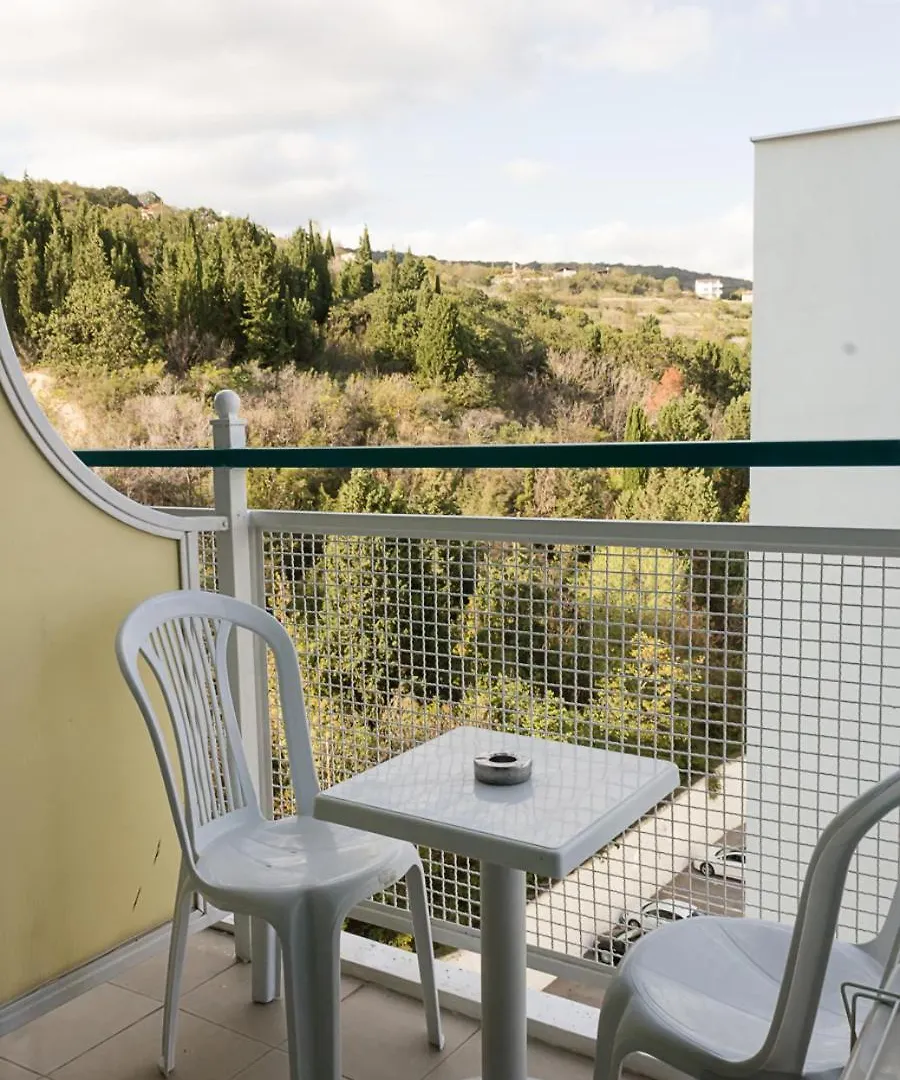 Sunny Studio In Hotel Berlin, Steps From The Beach! By Flat Mаnager Golden Sands 0*,